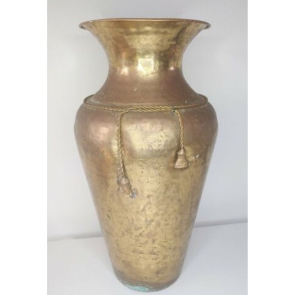 OLD INDIA VINTAGE BIG BRASS BASE POT GOLD LACQUERED MULTIPURPOSE USE HOME DECOR - Picture 1 of 9